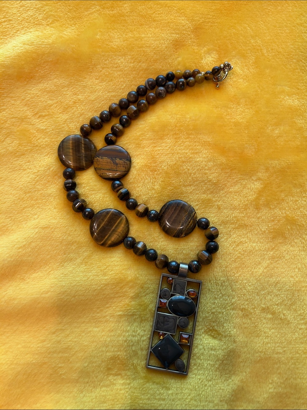 Genuine Tiger Eye Beaded Pendant Necklace